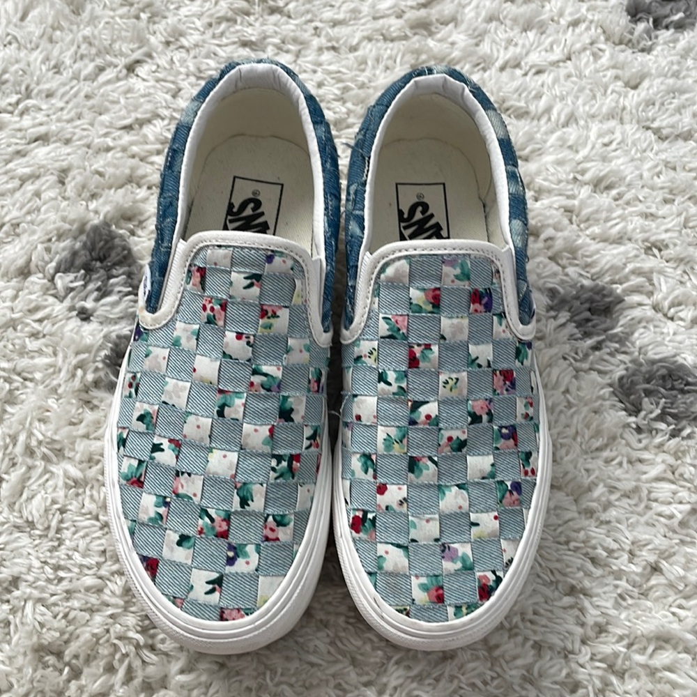 Vans Slip on Platforms